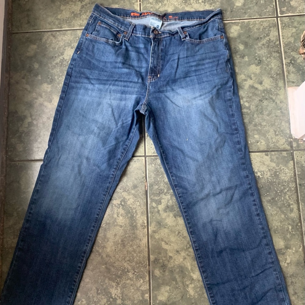 Urban pipeline men’s jeans